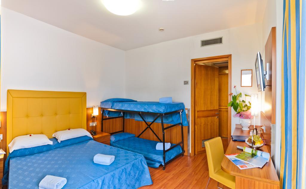 Hotel Ariston Bibione Bilik gambar