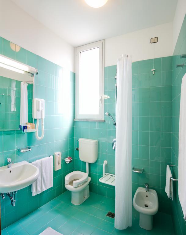 Hotel Ariston Bibione Bilik gambar